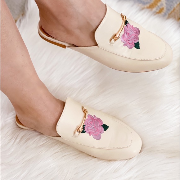 Catherine by Catherine Malandrino 
off white mules - Picture 5 of 8